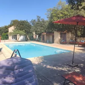 https://villa-dervonnae-la-provence-a-lombre-des-chenes.fr-provencehotel.com