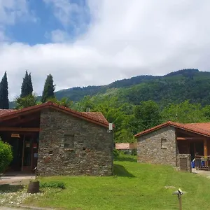 https://chalets-10-minutes-de-foix.midi-pyreneeshotels.com